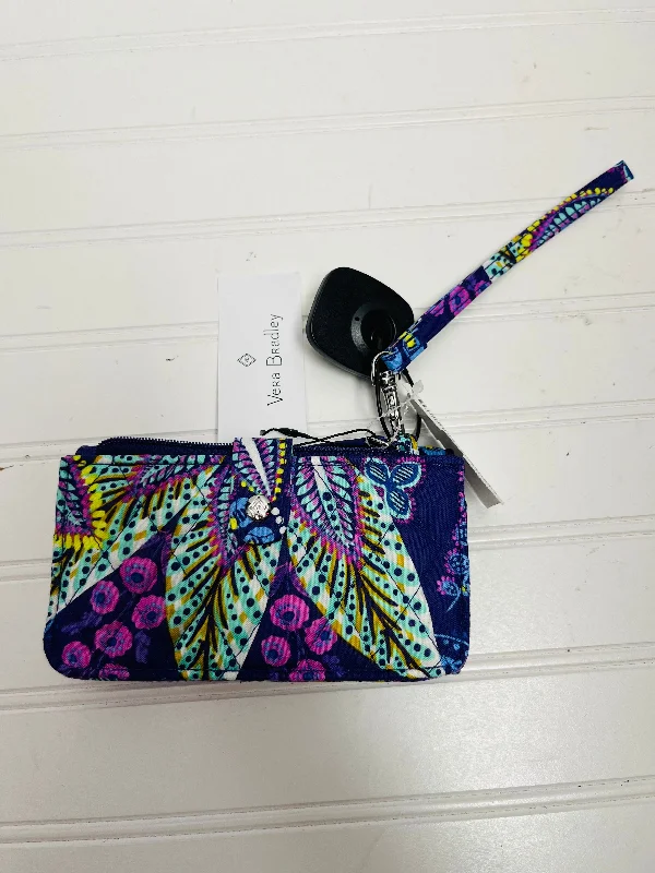 Wristlet By Vera Bradley, Size: Medium