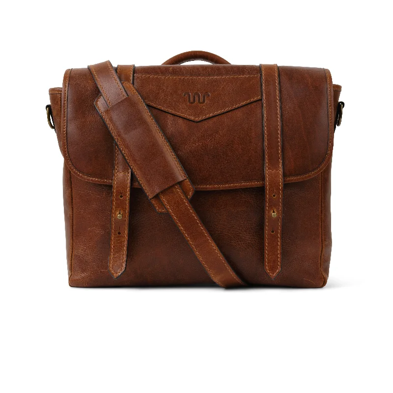 Kineño Leather Messenger